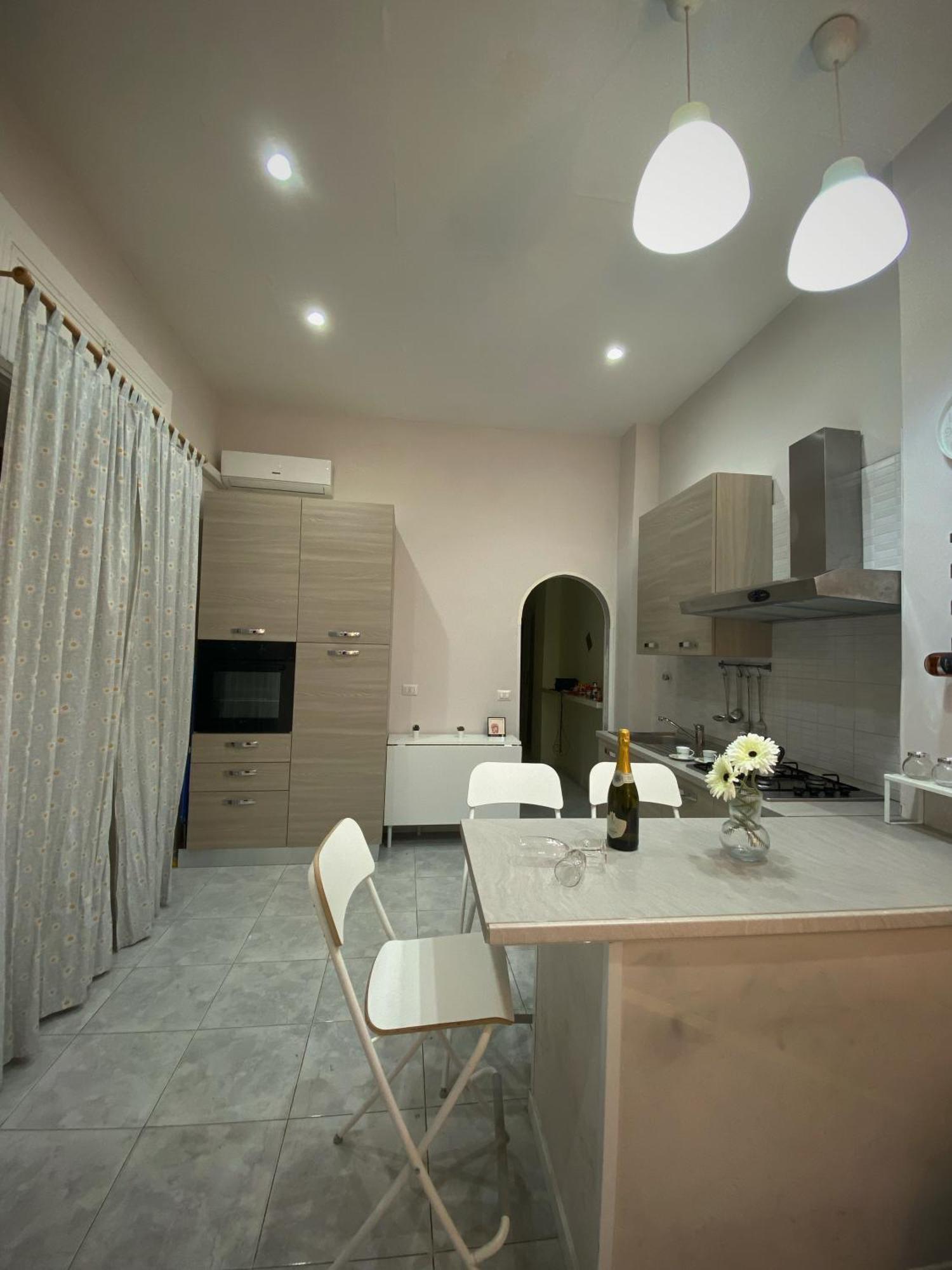 La Casa Al Centro " Vicino Al Centro Storico Di Napoli" Apartment Exterior photo