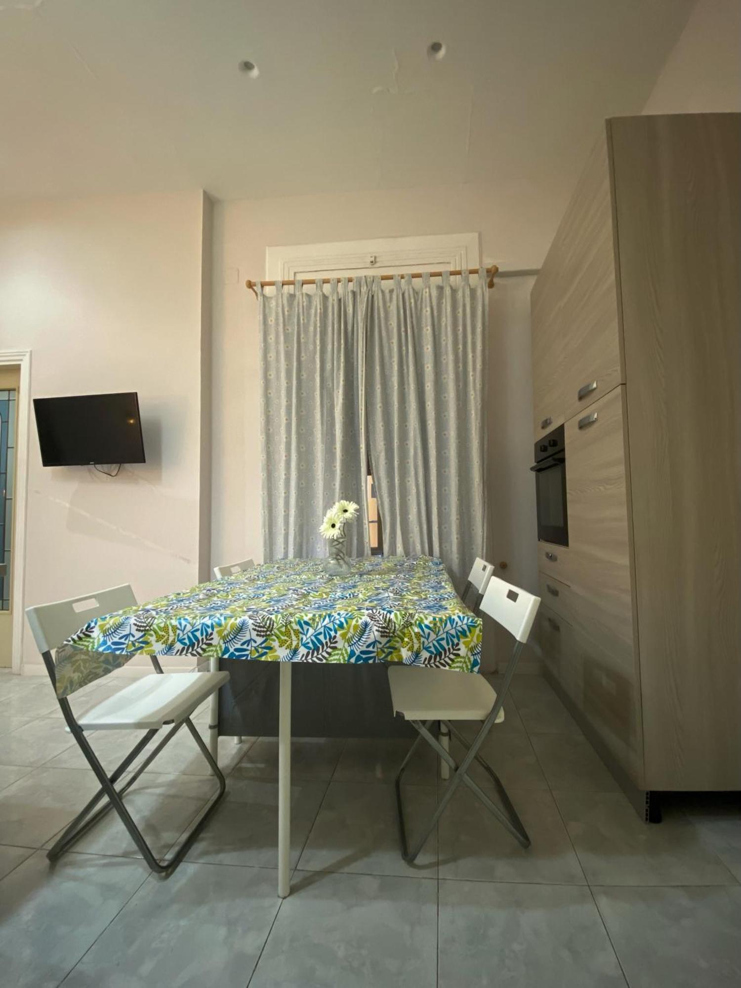 La Casa Al Centro " Vicino Al Centro Storico Di Napoli" Apartment Exterior photo